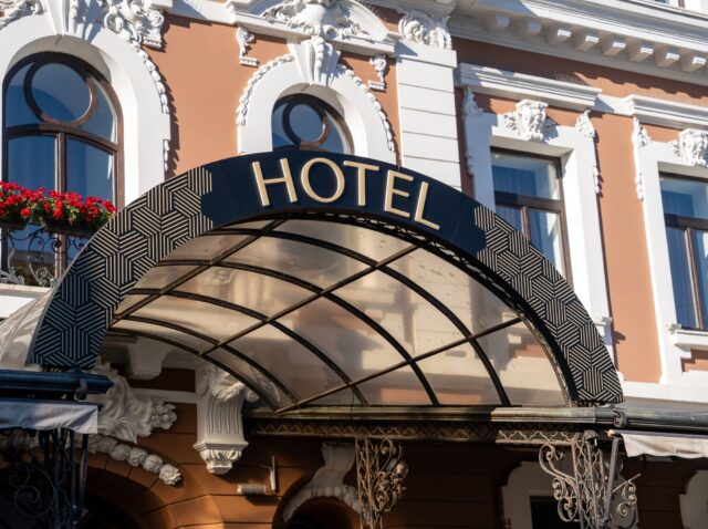 reclama cu elemente volumetrice luminoase (1)